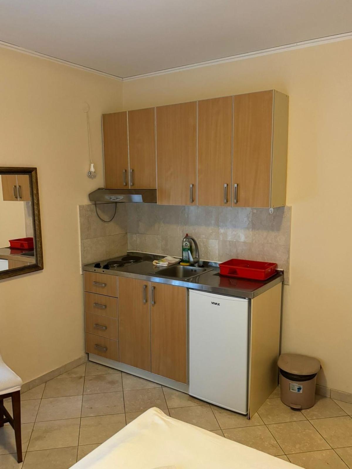 Studio On The Coast, With A View Of The Sunrise,Free We-Fi Kotor Dış mekan fotoğraf