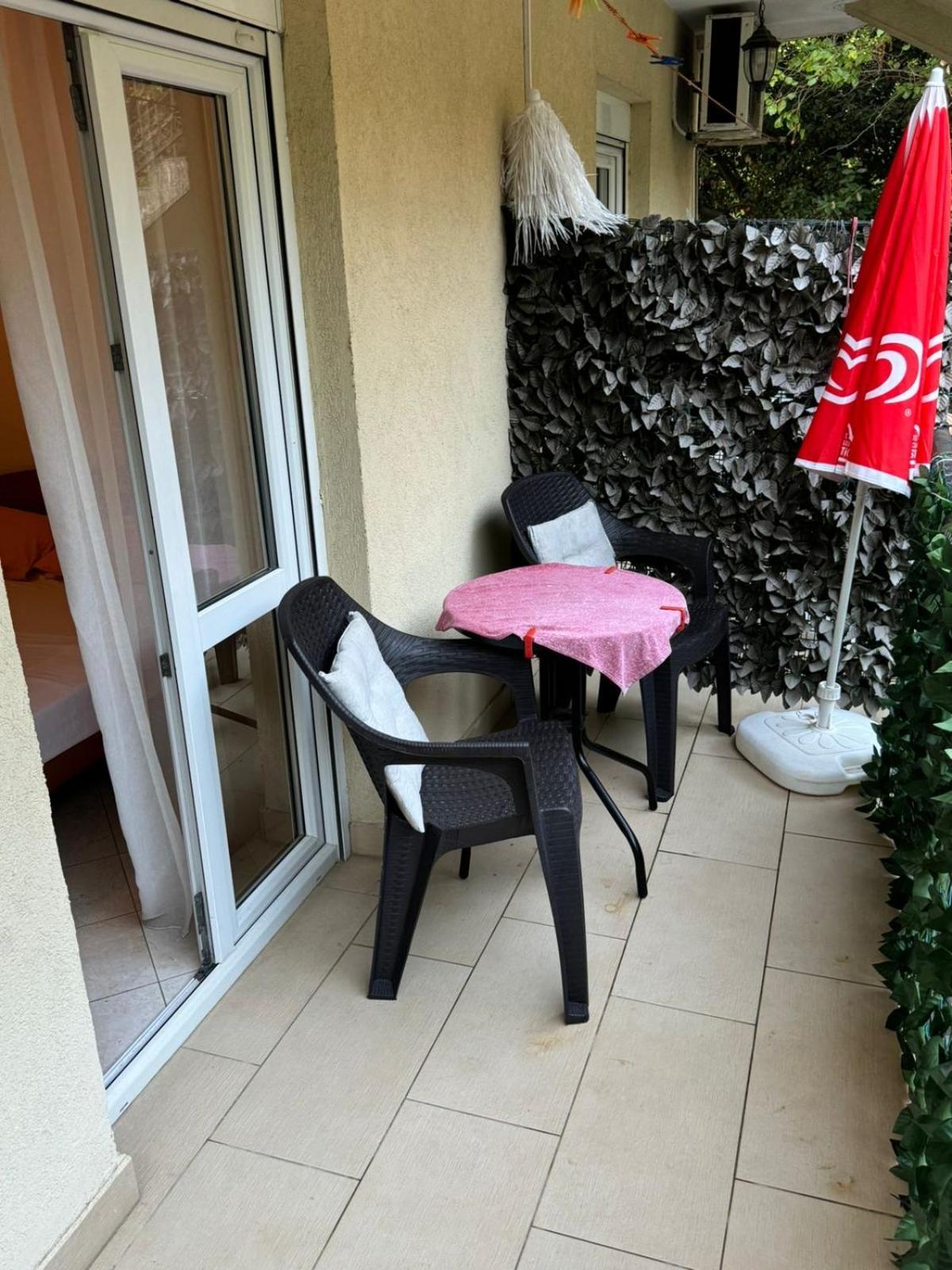 Studio On The Coast, With A View Of The Sunrise,Free We-Fi Kotor Dış mekan fotoğraf